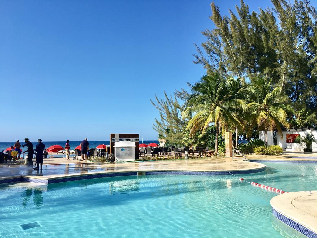Anna'S Joye Seawind - Freeport, Montego Bay Apartment Exterior photo