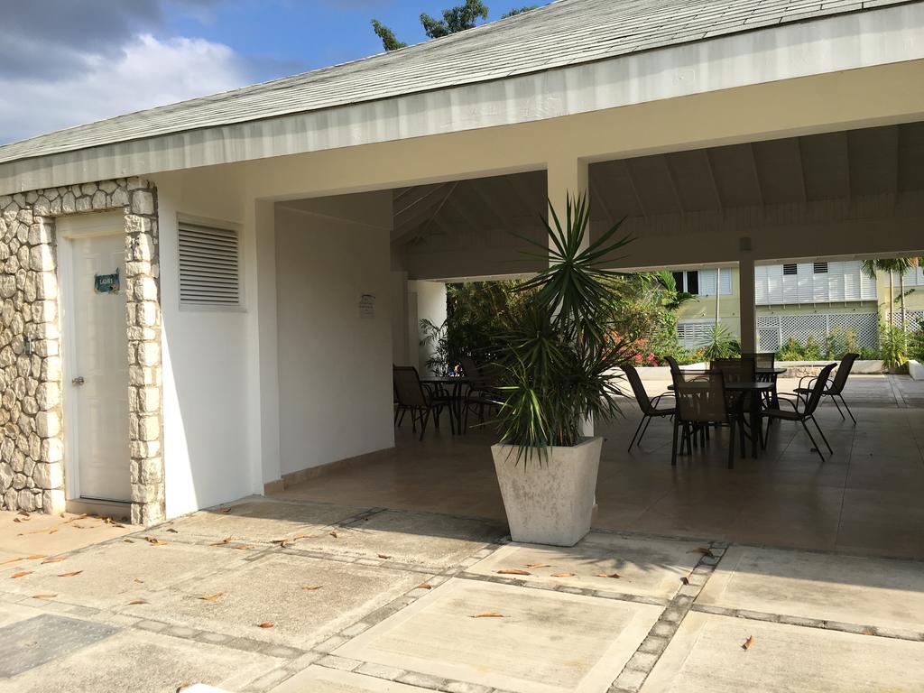Anna'S Joye Seawind - Freeport, Montego Bay Apartment Exterior photo