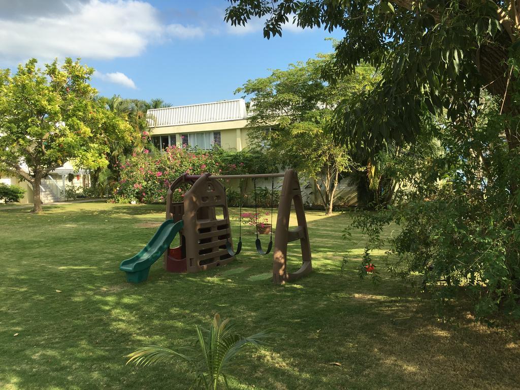 Anna'S Joye Seawind - Freeport, Montego Bay Apartment Exterior photo
