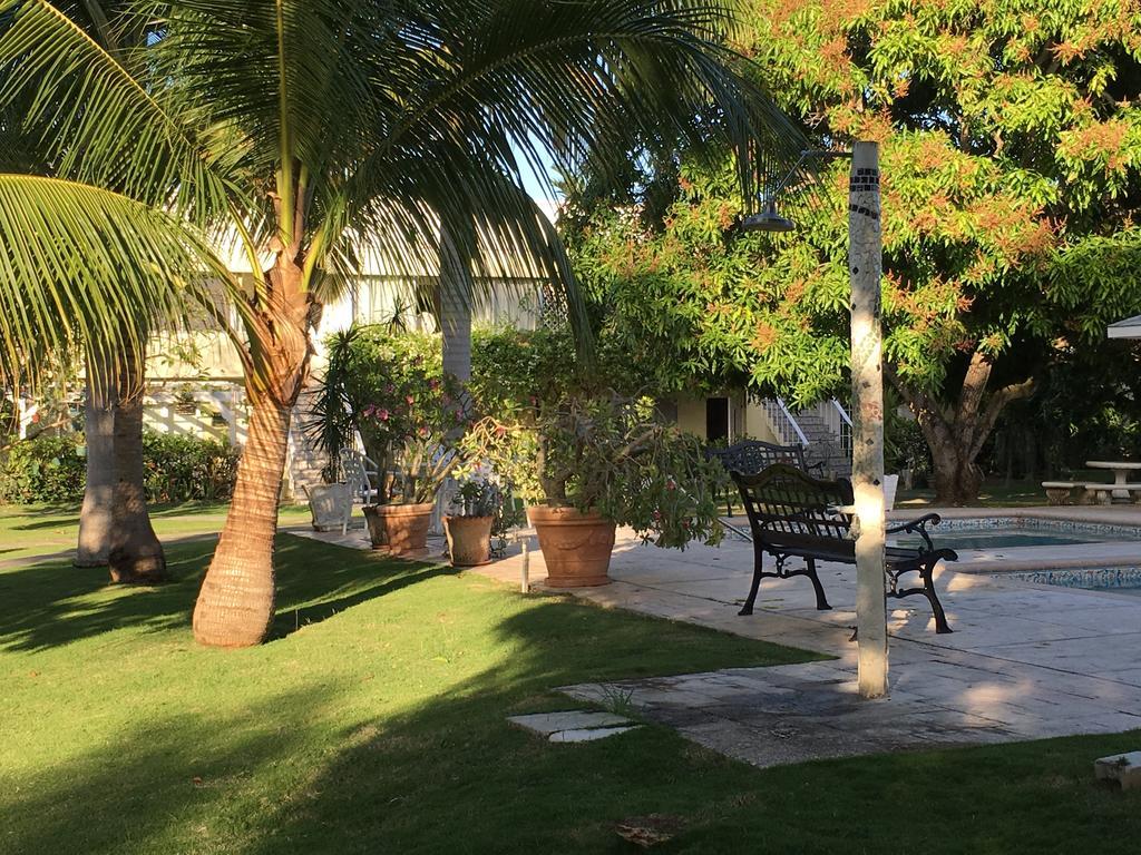 Anna'S Joye Seawind - Freeport, Montego Bay Apartment Exterior photo